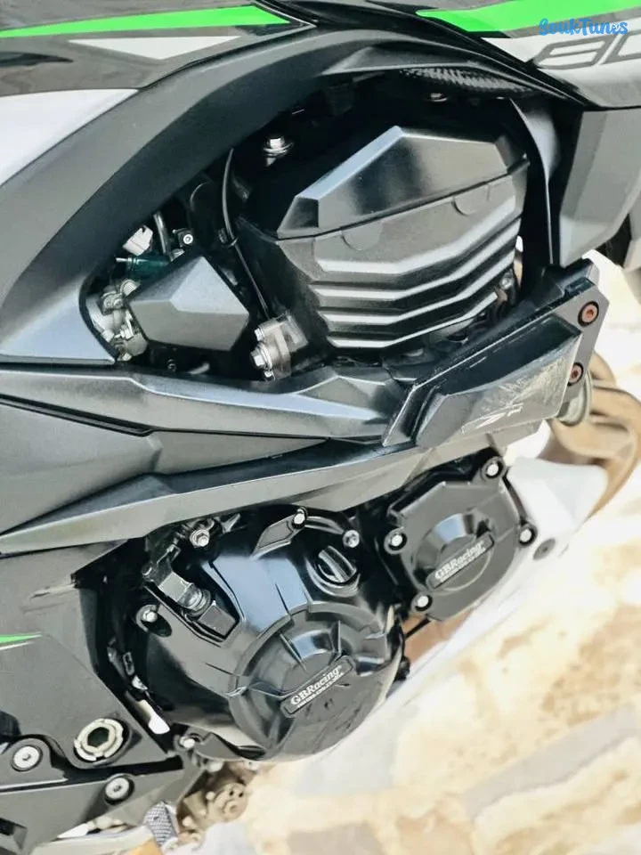 Image 7 de l'annonce Z 800 special edition fin 2016