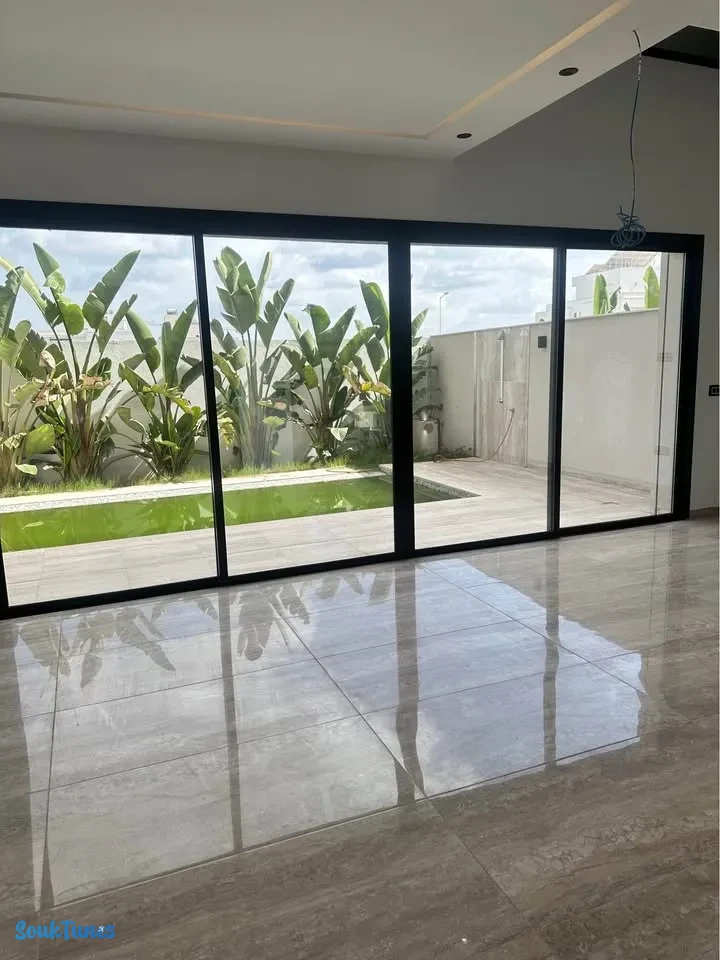 Image 5 de l'annonce Luxe & Comfort - Triplex Chotrana 1- 1 450 000 TND
