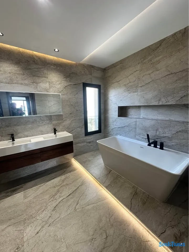 Image 7 de l'annonce Luxe & Comfort - Triplex Chotrana 1- 1 450 000 TND