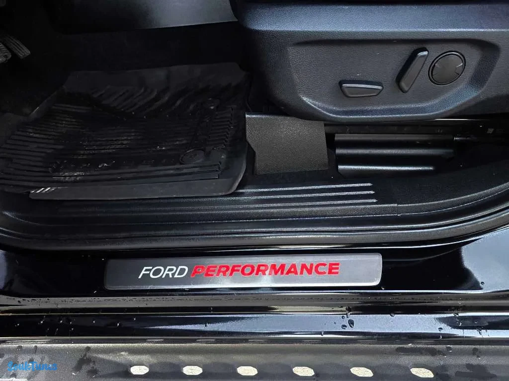 Image 10 de l'annonce  FORD RAPTOR