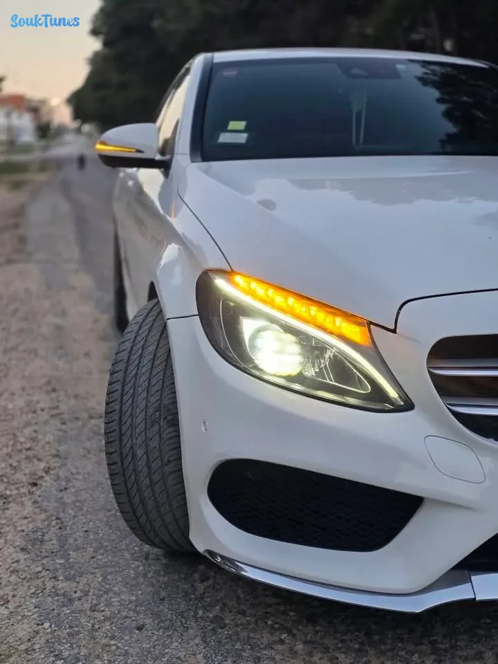 Image 8 de l'annonce Mercedes C200 Kit AMG année 2017
