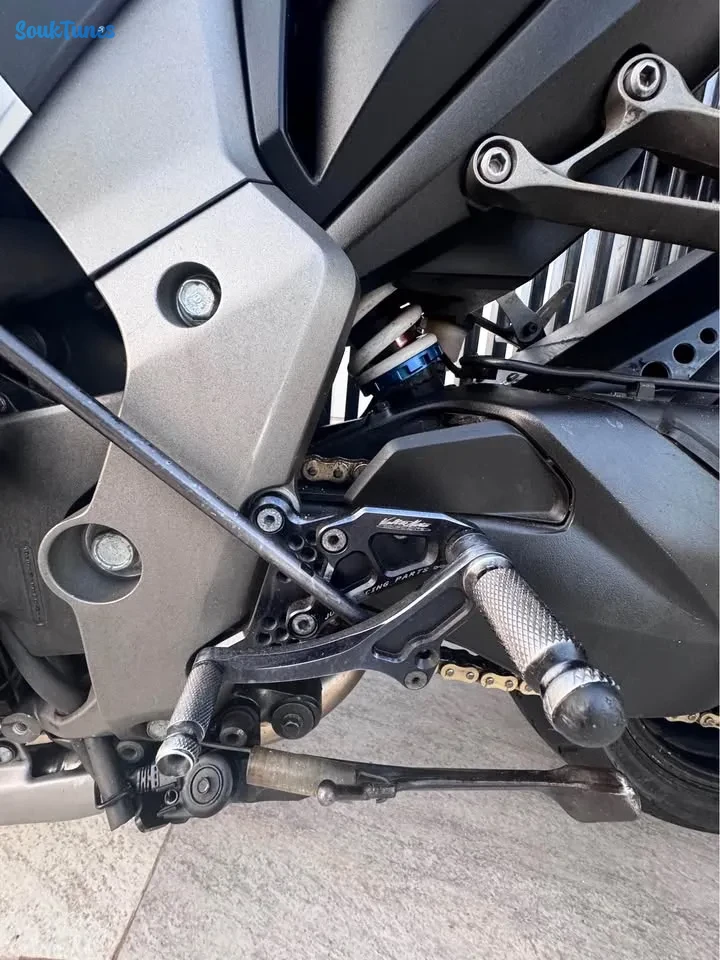 Image 5 de l'annonce Moto Honda CB1000R 🇨🇭🇨🇭 / 33000 DT