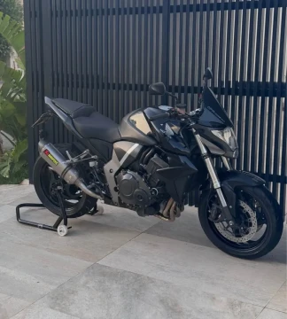 Image principale de l'annonce Moto Honda CB1000R 🇨🇭🇨🇭 / 33000 DT