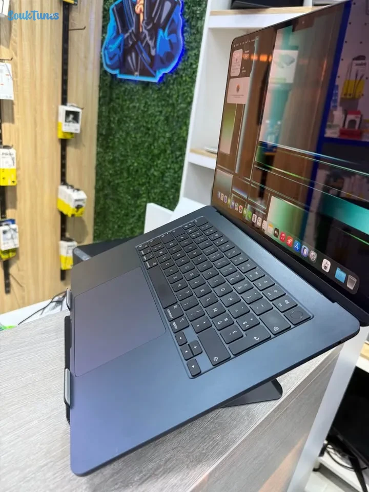 Image 5 de l'annonce MACBOOK Air  15 “ / 2780 DT