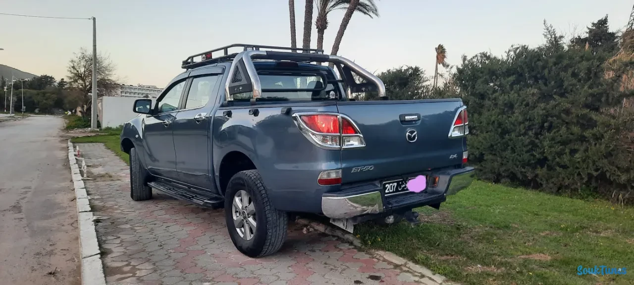 Image 6 de l'annonce Mazda bt50 état parfait 4x4 / 65000 DT