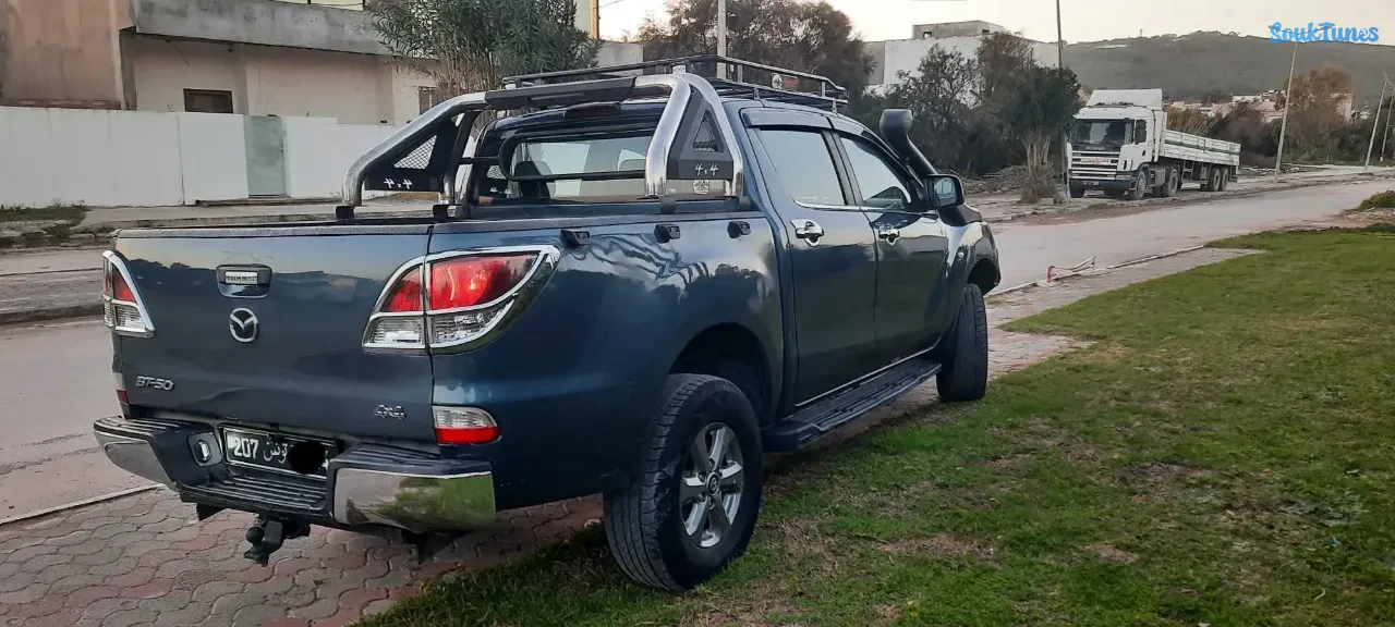Image 4 de l'annonce Mazda bt50 état parfait 4x4 / 65000 DT