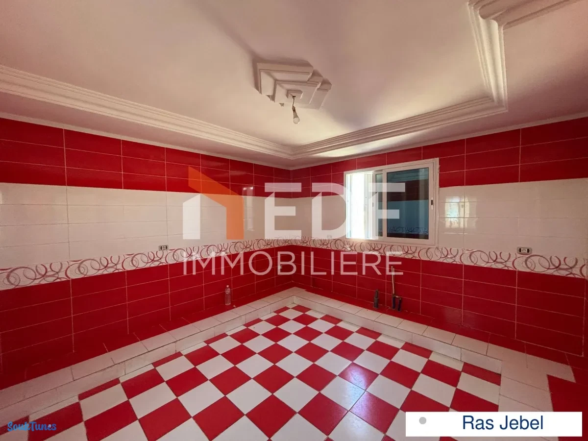 Image 11 de l'annonce A Vendre Appartement style américain à Ras Jebel